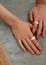 Stone Ring 18K Gold